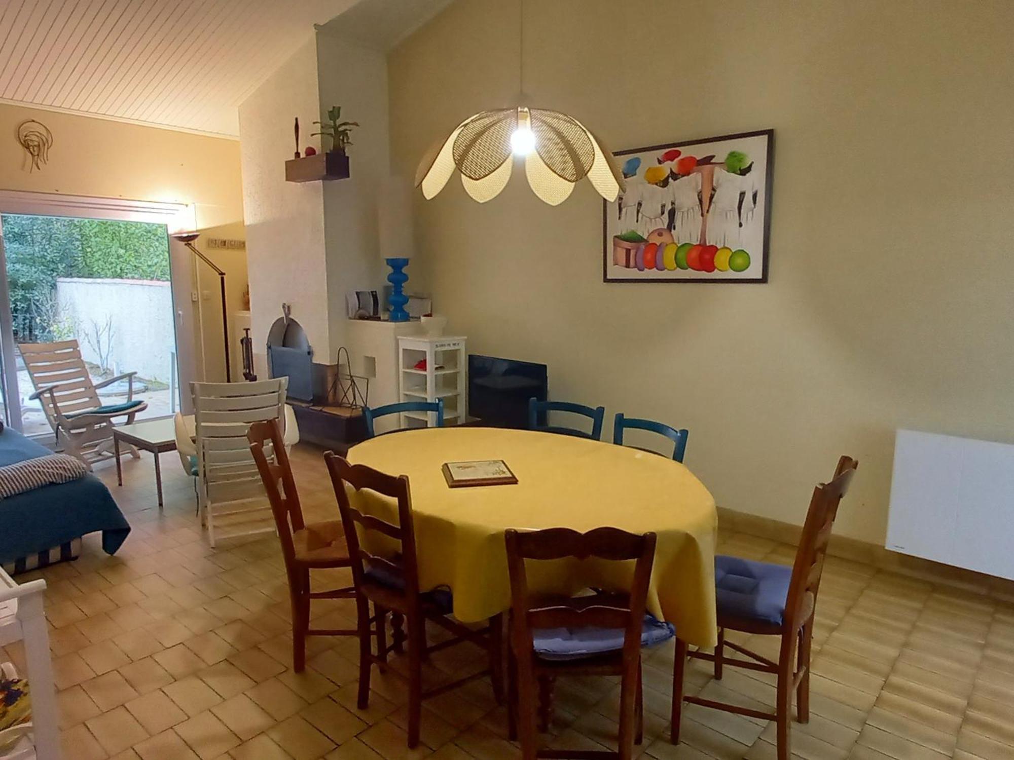 Charmant Pavillon A Saint-Jean-De-Monts: 2 Chambres, Proche Plage, Foret Et Commerces, Jardin Clos - Fr-1-323-259 Exterior foto